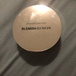 bareMinerals blemish remedy